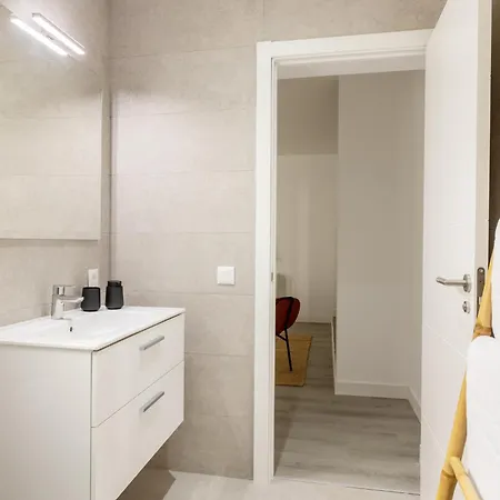 Stylish & Cozy In La Laguna Apartment